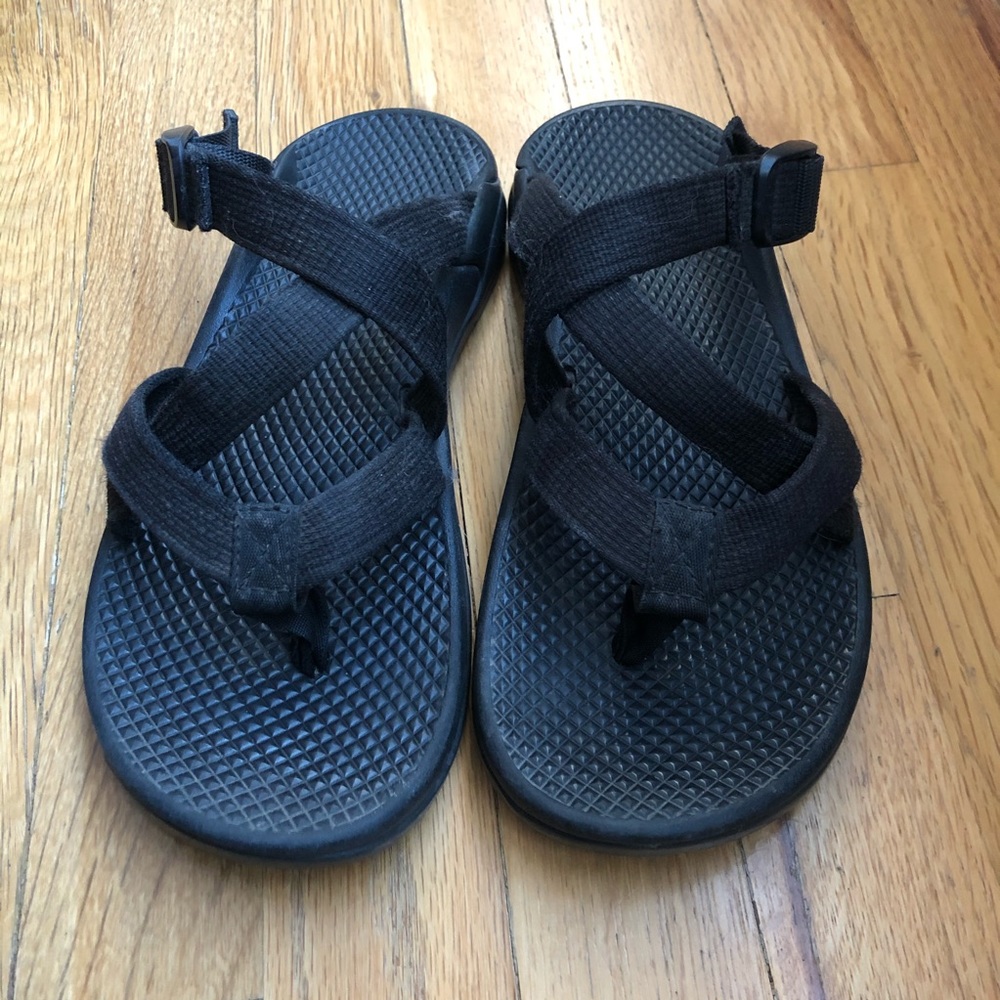Women’s Black Chaco Hipthong -Size 7